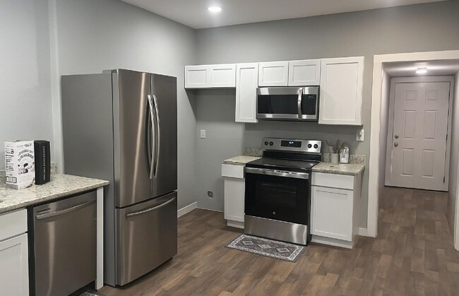 Foto del edificio - 427 E Southcross