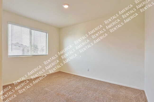 Building Photo - Magma Ranch Home