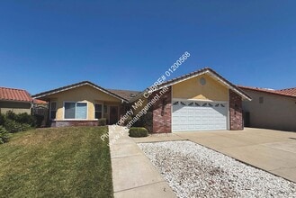 Building Photo - 1470 Mercer Ct