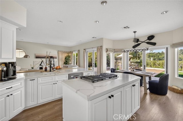 Foto del edificio - 24201 Rue De Cezanne