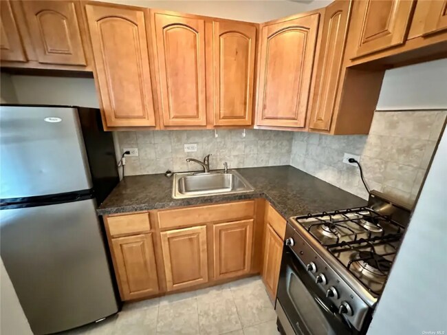 Foto del edificio - 520 E 81st St