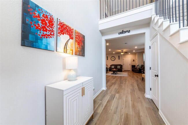 Foto del edificio - 2440 Berryville Ln