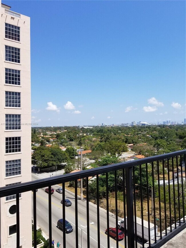 Foto del edificio - 55 Merrick Way
