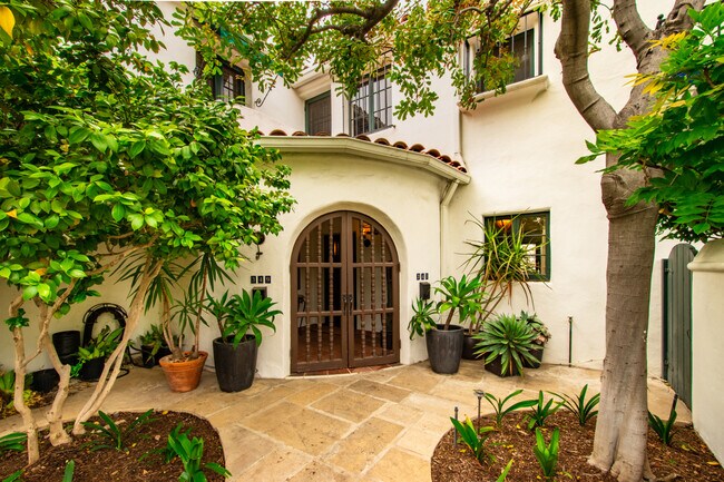 Building Photo - 347 W California Blvd