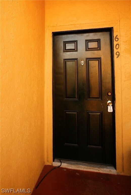 Foto del edificio - 2885 Winkler Ave