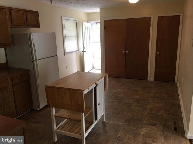 Building Photo - 2119 Marbella Dr