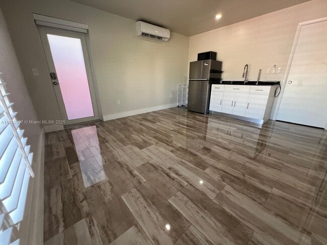 Foto del edificio - 14470 SW 163rd St