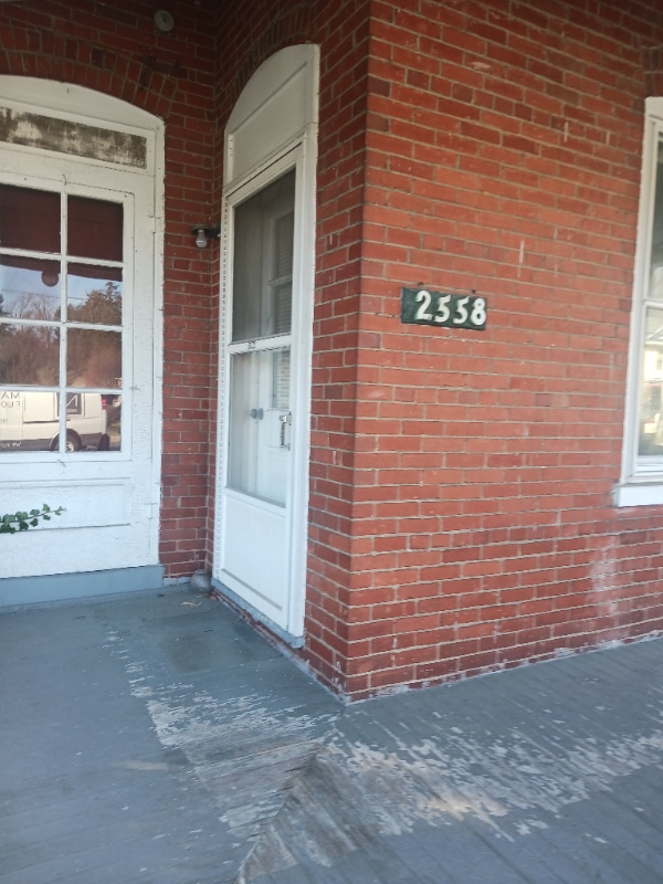 Building Photo - 2558 Lititz Pike