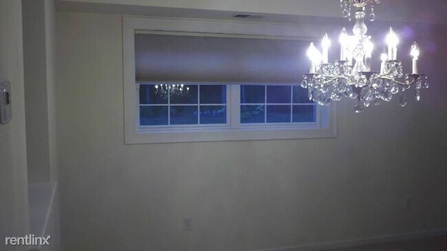 Building Photo - 2 br, 1.5 bath Condo - 148 Summerhill Rd