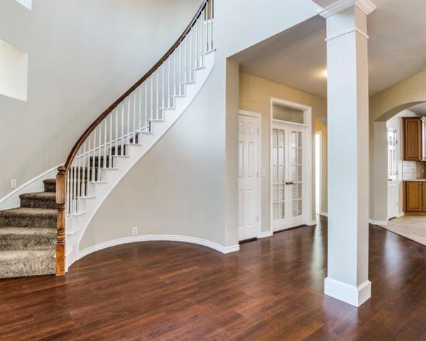 Building Photo - 11398 Pear Ridge Dr