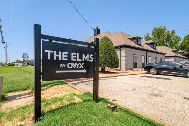 Foto del edificio - The Elms by ONYX *UNDER NEW MANAGEMENT* Now Offering Free Prorated Rent in February!