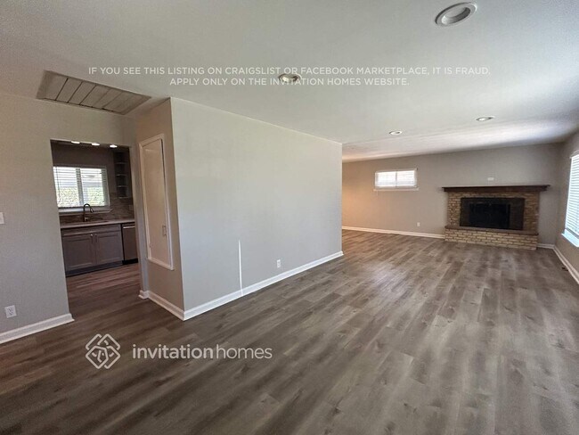 Foto del edificio - 8531 Crescent Dr