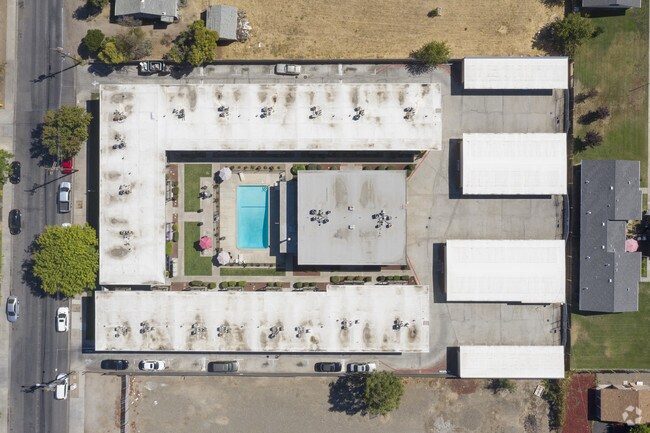 Foto aérea - Village Apartments