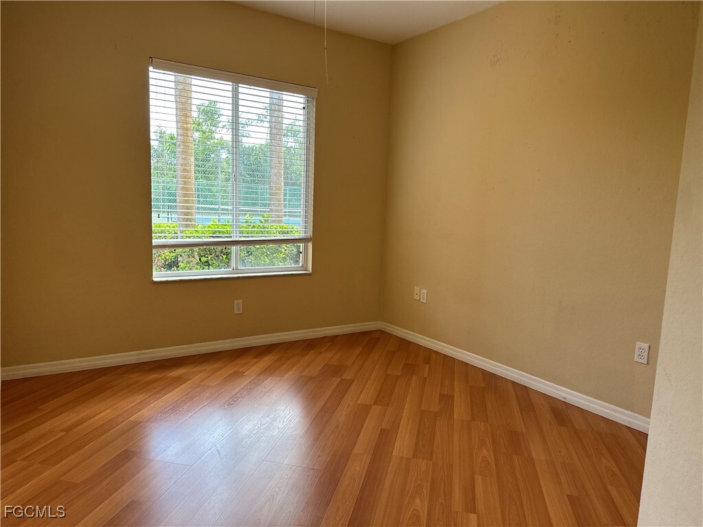 Building Photo - 6300 Aragon Way