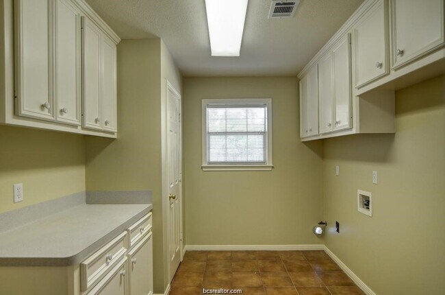 Foto del edificio - 715 Berry Creek