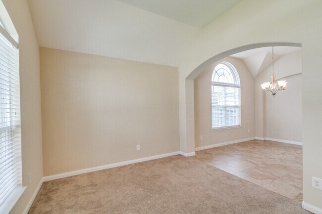 Building Photo - 18622 Bristol Point Ln