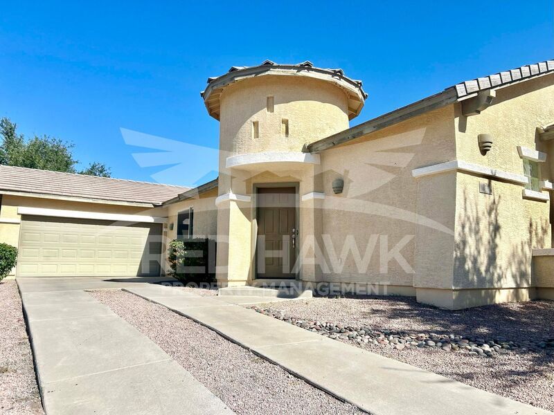 Foto principal - 852 E Runaway Bay Pl