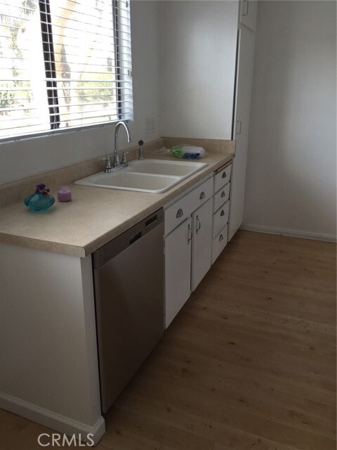 Building Photo - 334 Streamwood