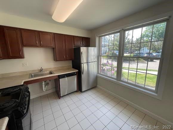 Building Photo - 48 Fairgate Dr