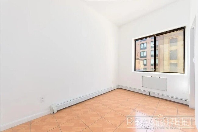 Building Photo - Debevoise Street