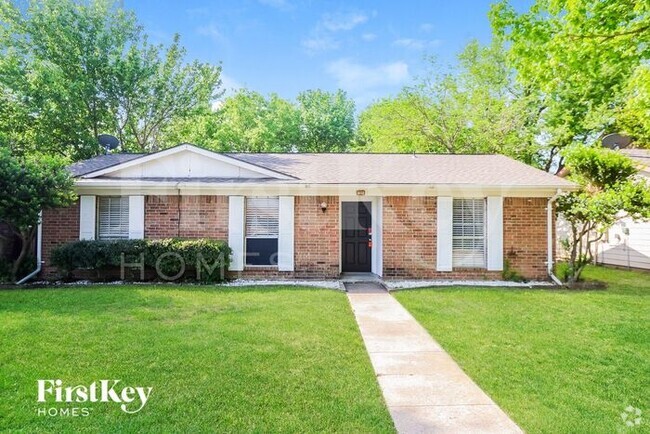Building Photo - 908 Wandering Way Dr