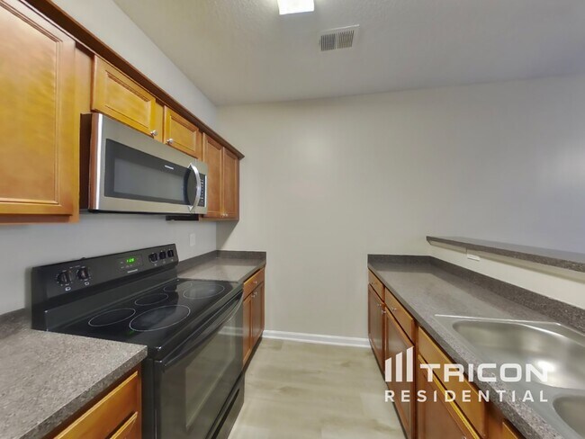 Foto del edificio - 7390 Battlecreek Ln