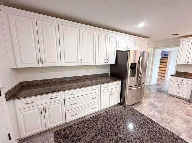 Building Photo - 4378 Shady Dr NW