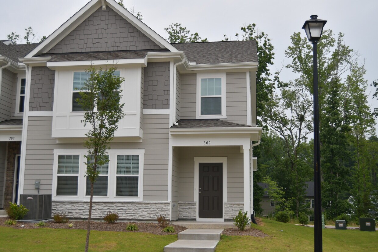 Primary Photo - 309 Spaight Acres Way