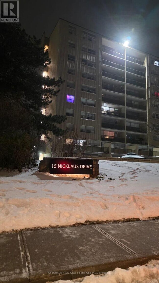 Photo du bâtiment - 15 Nicklaus Dr