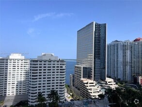 Building Photo - 951 Brickell Ave