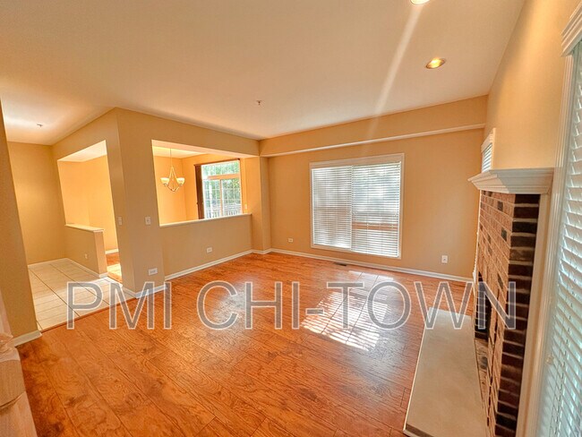 Foto del edificio - 2144 Yale Cir