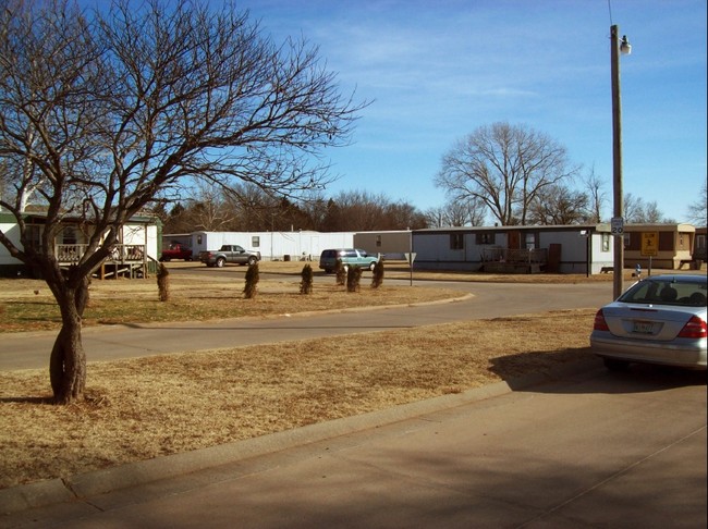 Building Photo - Parkwest Mobile Home Park