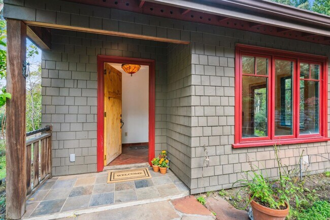 Foto del edificio - 385 Moraga Ave