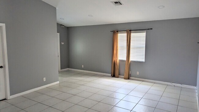 Building Photo - 3863 Corrigan Ct