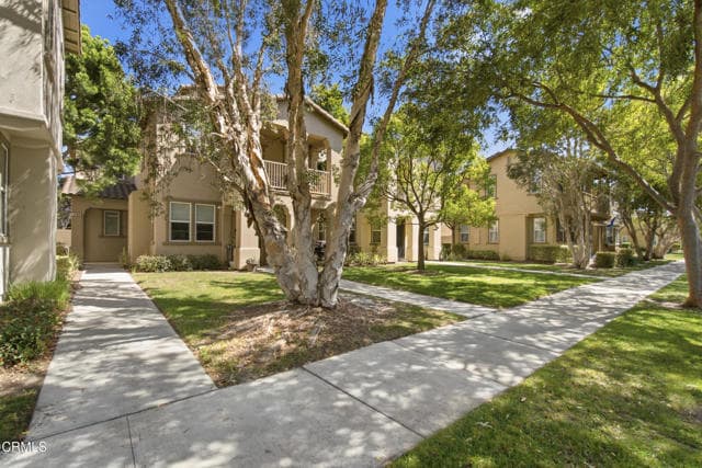 Building Photo - 3146 N Ventura Rd