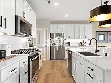 Foto del edificio - Available now is this beautiful new 3 bedroom, 3 bath home in Rogers!