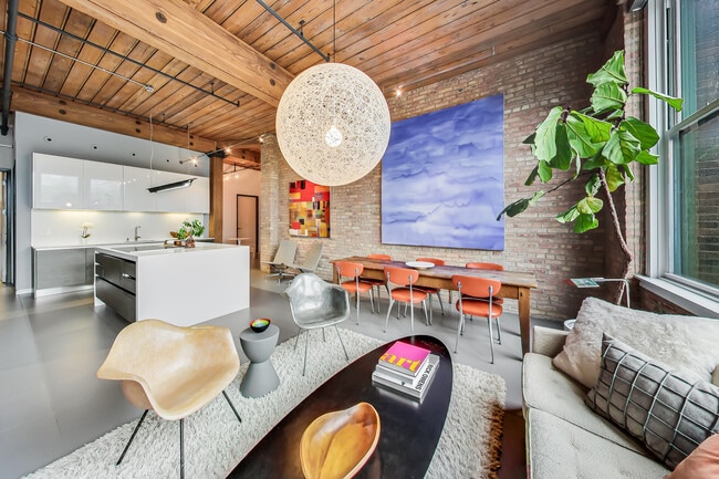 Building Photo - 1327 W Washington Blvd