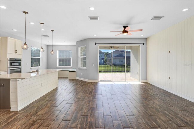 Foto del edificio - 16325 Hyde Manor Dr