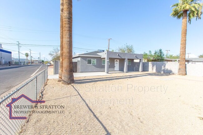 Foto del edificio - 1546 W Pierce St