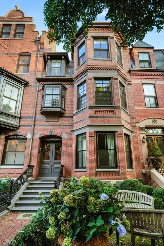 Primary Photo - 292 Marlborough St