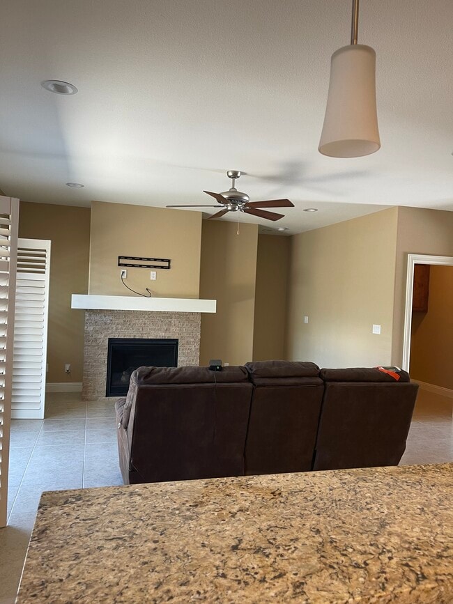 Building Photo - 1355 Cedar Creek Cir