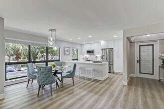 Building Photo - 206 Brackenwood Terrace