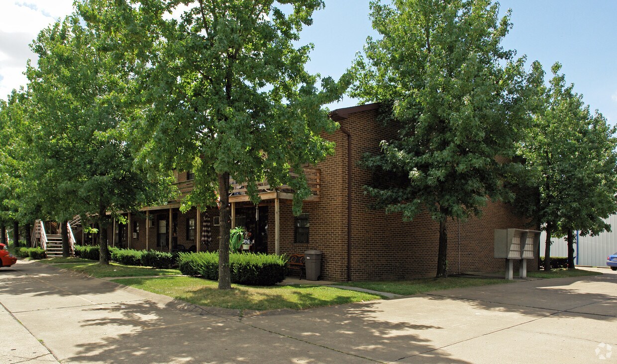 Beechwood Manor Apartments in Parkersburg, WV