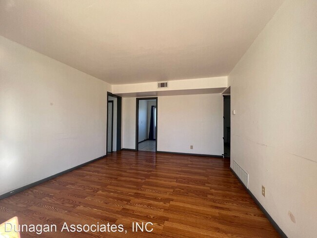 Foto del edificio - 3 br, 1 bath House - 1028 N. 6th