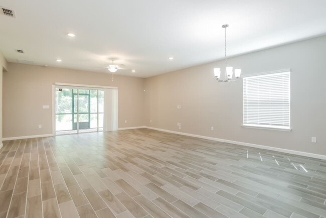 Foto del edificio - 6337 Bluff Ave