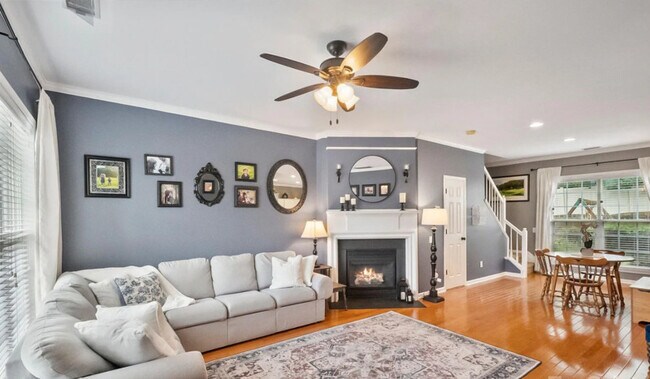 Foto del edificio - 2143 Kaybird Ln