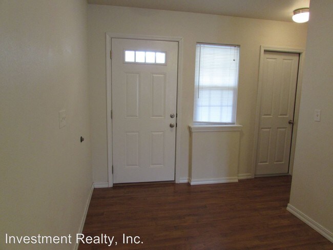 Foto del edificio - 104 Andrews Dr