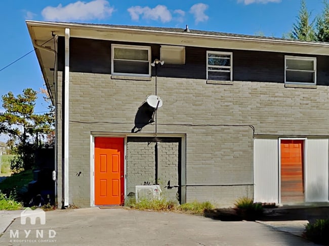 Building Photo - 1729 Morehead Ave
