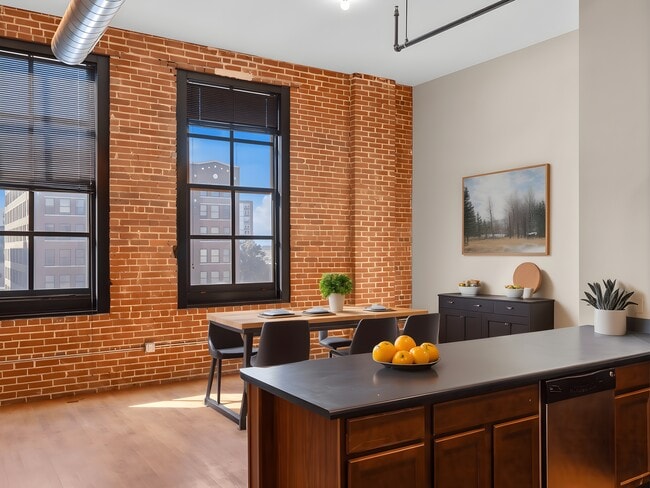 Foto del edificio - The Ely Walker Lofts