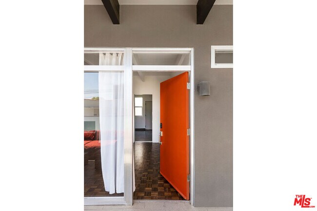 Foto del edificio - 1727 Webster Ave